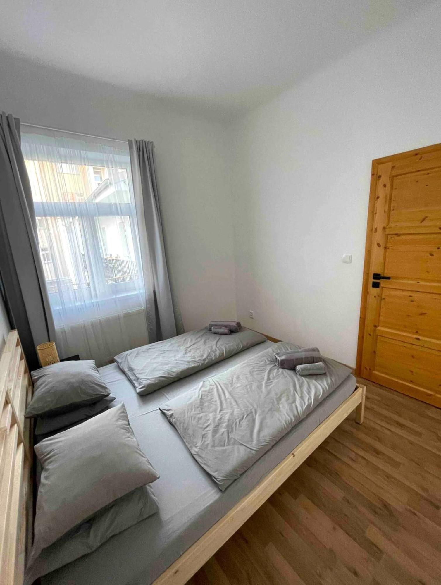 Apartment Prijetno Stanovanje V Modernem Slogu *